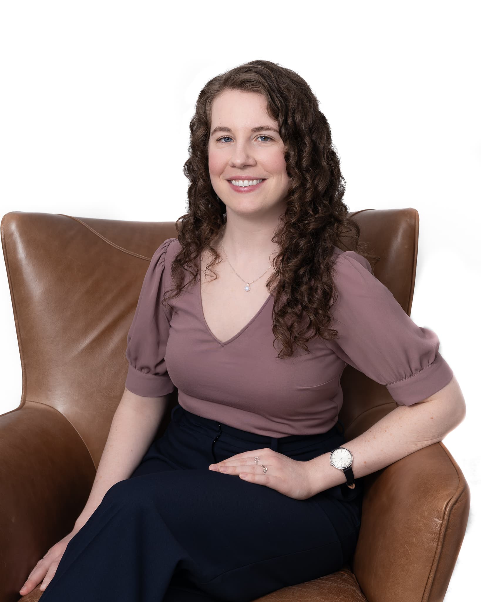 Image of Justine Fram, psychotherapist and EMDR therapist in the Burlington therapy office